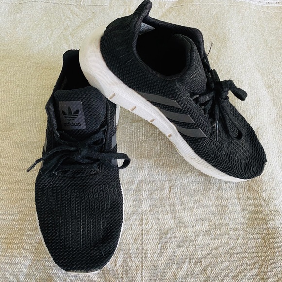 adidas Shoes Originals Superstar W Poshmark adidas Shoes Originals Superstar W Poshmark